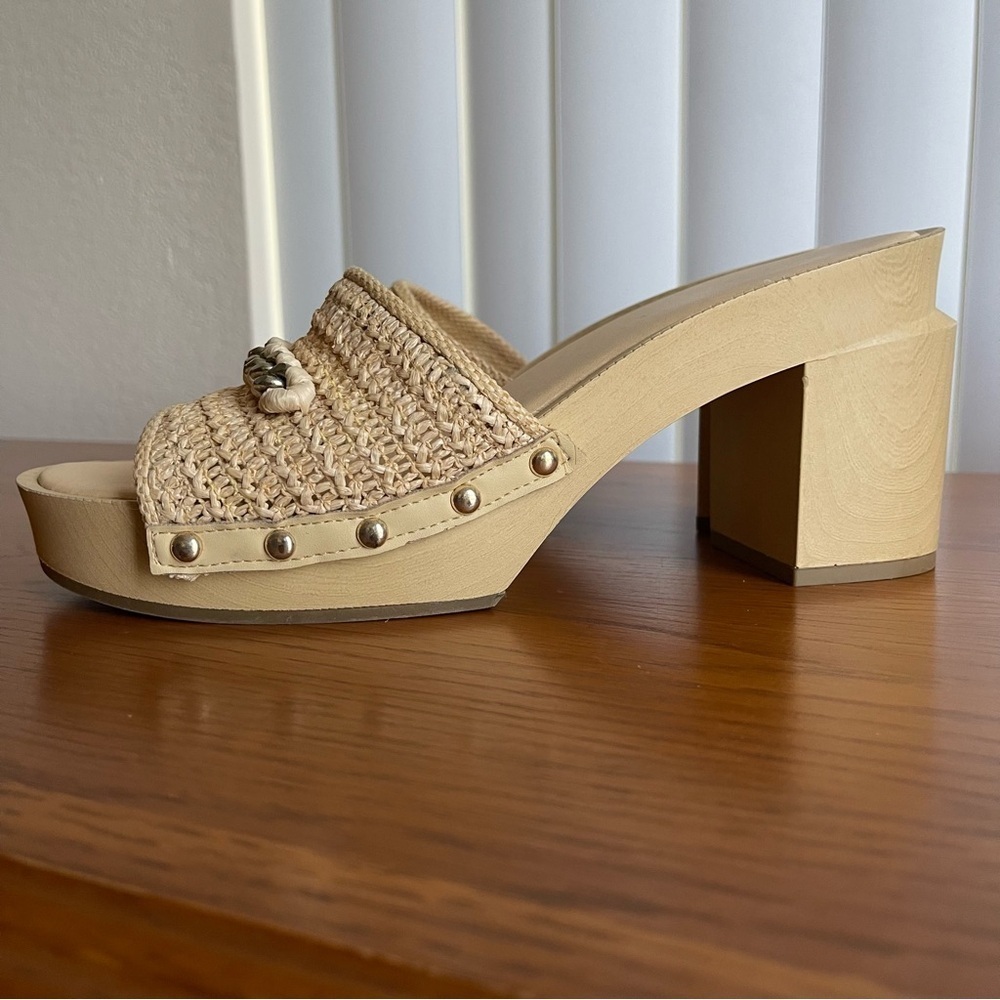 Franco Sarto Capri Clog Sandals Beige/Light Tan (Crudo) Size 10 - Picture 3 of 16